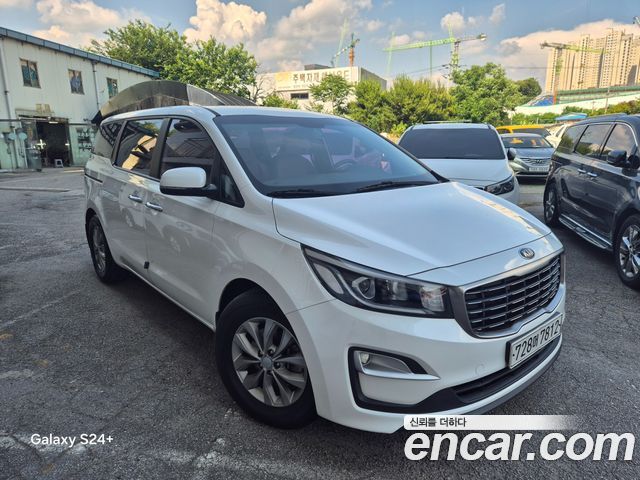 Kia Carnival Новый 11-Seater Deluxe - фото 2