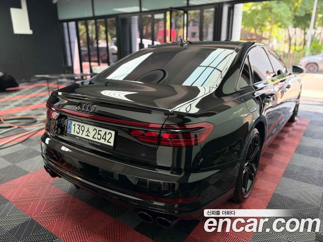 Audi S8 D5 4.0 TFSI Quattro LWB - фото 3