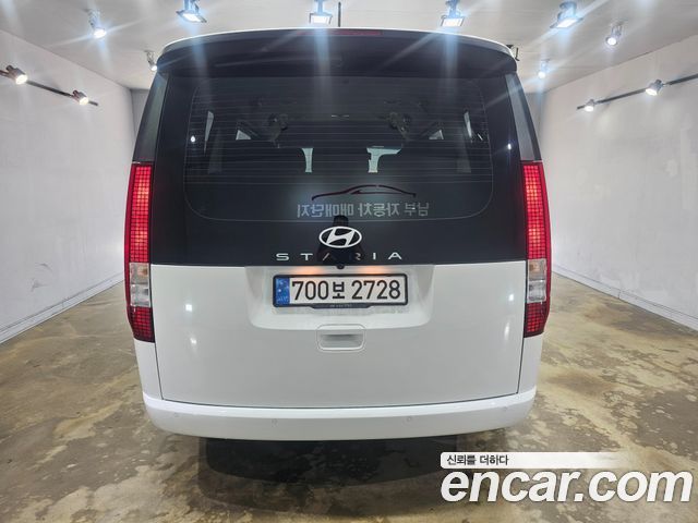 Hyundai Staria HEV 1.6 Tourer 11-Seater Modern - фото 4