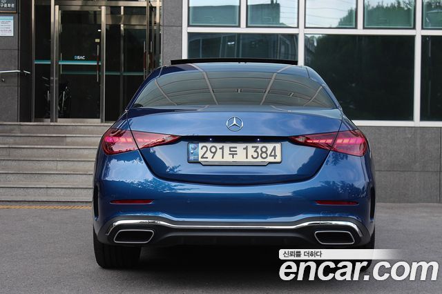 Mercedes-Benz C-Class W206 C300 AMG Line - фото 3
