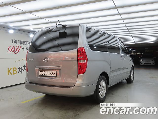 Hyundai Starex 12-Seater Wagon Smart - фото 3