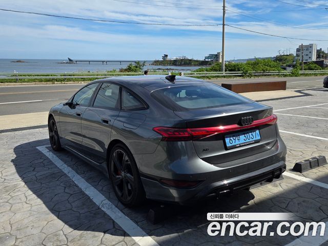 Audi A6 e-Tron Performance S Line Black Edition - фото 1