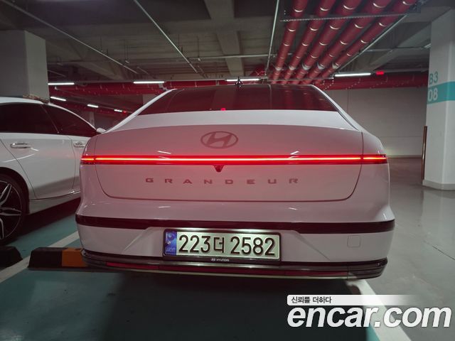 Hyundai Grandeur GN7, гибрид Calligraphy - фото 3