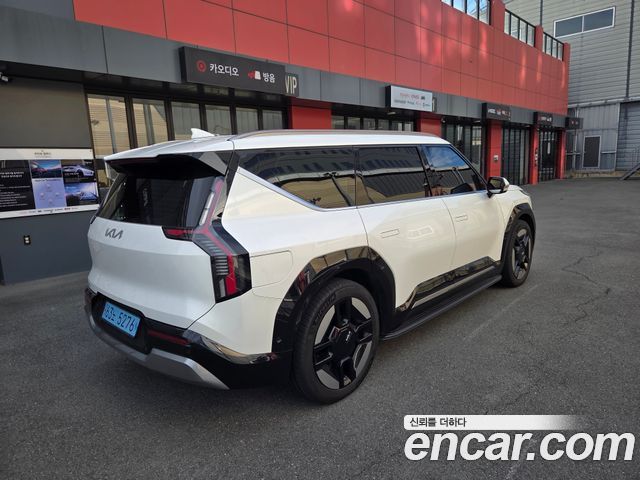 Kia EV9 Long Range 2WD Earth - фото 1