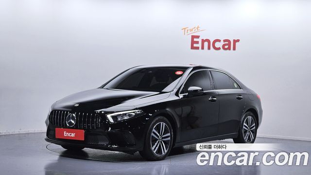 Mercedes-Benz A-Class W177 A220 Sedan - фото 0