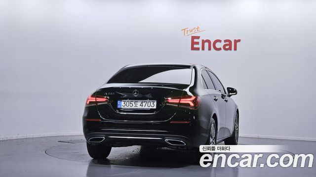 Mercedes-Benz A-Class W177 A220 Sedan - фото 3