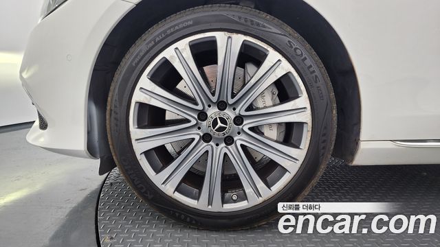 Mercedes-Benz E-Class W213 E400 4MATIC Exclusive - фото 4