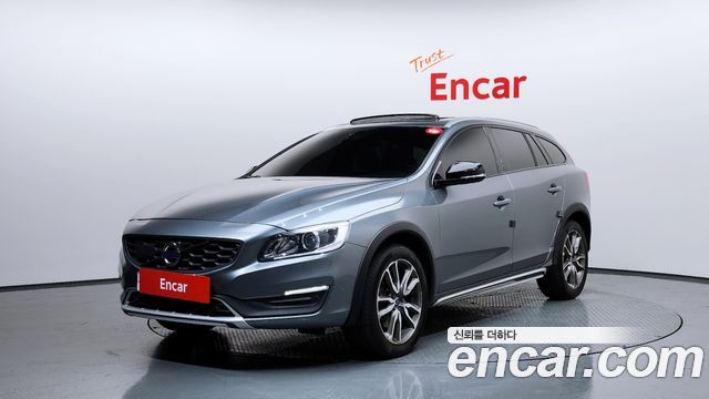 Volvo V60 D4 - фото 0