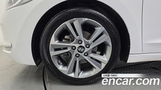 Hyundai Avante AD 1.6 GDI Value Plus - фото 4