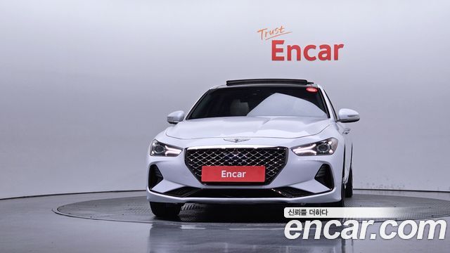 Genesis G70 2.0T Elite - фото 2
