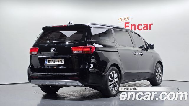 Kia Carnival Совершенно новый 9-seater Luxury - фото 1