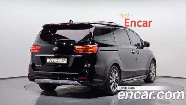 Kia Carnival Новый 9-Seater Noblesse Special - фото 1