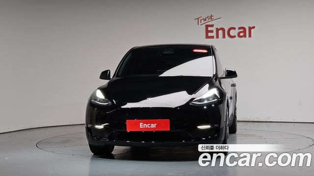 Tesla Model Y Long Range AWD - фото 2