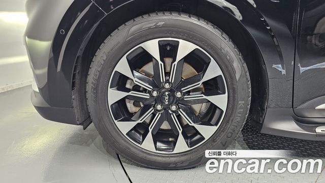 Kia Carnival 4-го поколения 7-Seater Signature - фото 4