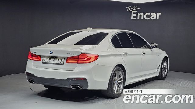 BMW 5-Series G30 520d xDrive M Sport Package Plus - фото 1