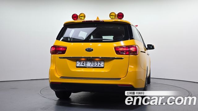 Kia Carnival Новый 11-Seater Deluxe - фото 3