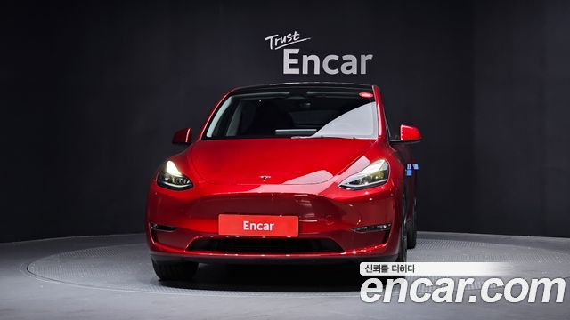 Tesla Model Y Long Range AWD - фото 2
