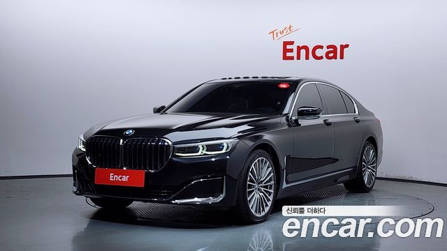 BMW 7-Series G11 730d xDrive Design Pure Excellence - фото 0