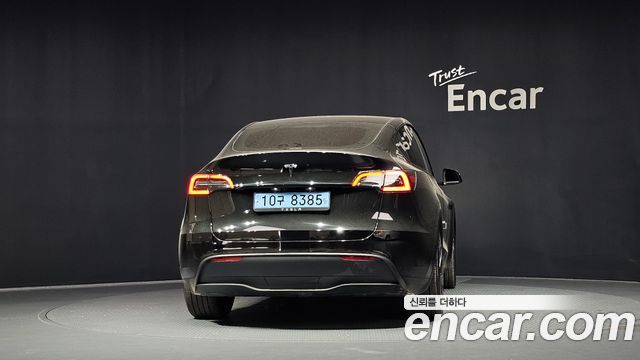 Tesla Model Y RWD - фото 3