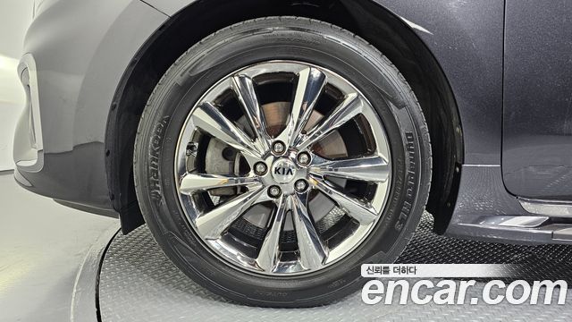Kia Carnival Новый 9-Seater Noblesse Special - фото 4