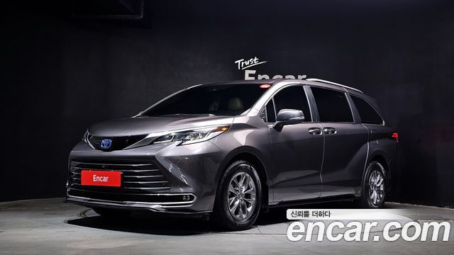 Toyota Sienna 4-го поколения 2.5 Hybrid AWD - фото 0