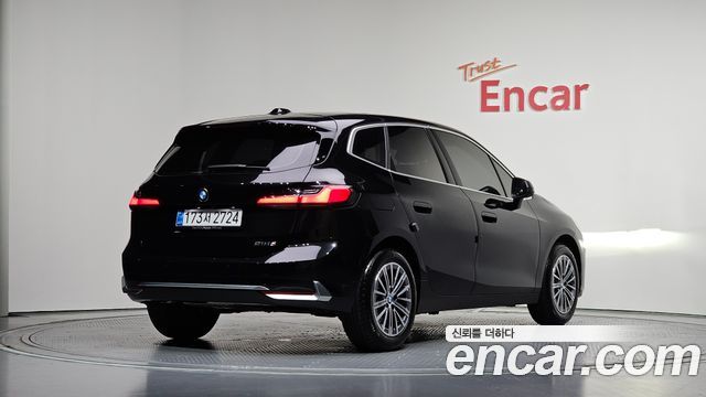 BMW 2-Series U06 218d Luxury - фото 1