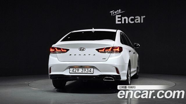 Hyundai Sonata 2.0 Modern - фото 3