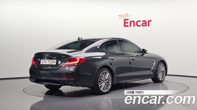 Genesis G70 2.0T Elite - фото 0