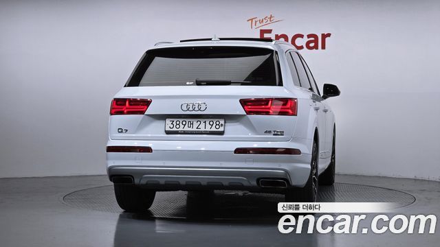 Audi Q7 45 TFSI Quattro - фото 3