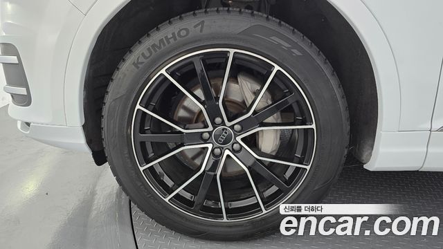 Audi Q7 45 TFSI Quattro - фото 4