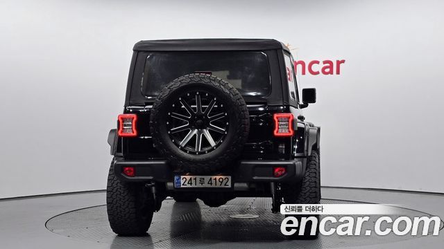 Jeep Wrangler JL 2.0 Overland 4Door - фото 3