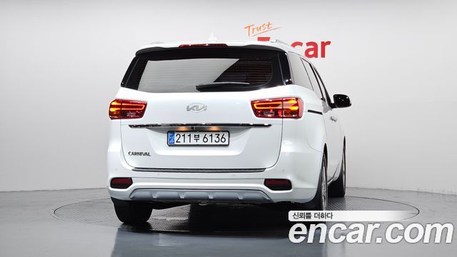 Kia Carnival Новый 9-Seater Prstige - фото 3