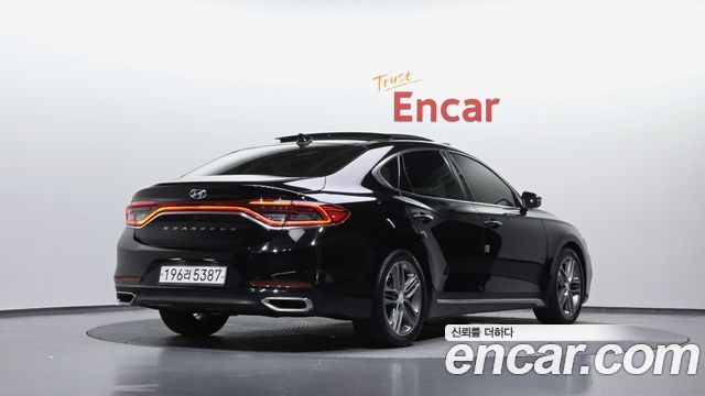 Hyundai Grandeur IG 2.4 Exclusive Special - фото 1