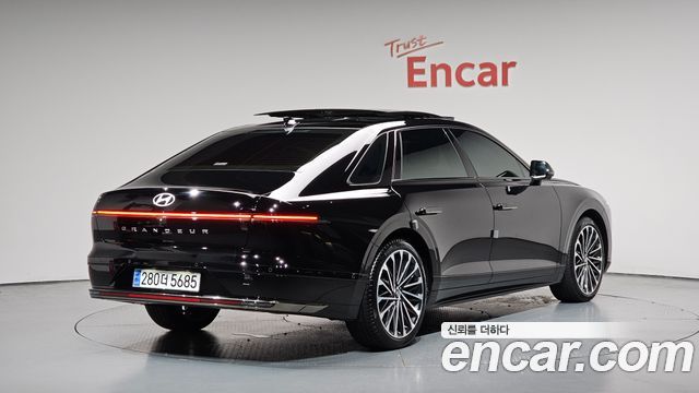 Hyundai Grandeur GN7, гибрид Calligraphy - фото 0