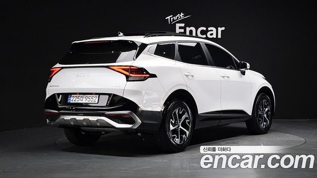 Kia Sportage 5-го поколения, гибрид Signature 2WD - фото 0