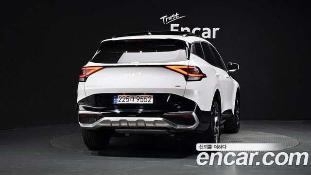 Kia Sportage 5-го поколения, гибрид Signature 2WD - фото 2