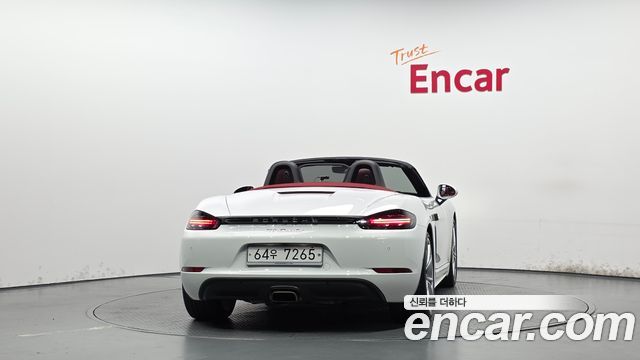 Porsche 718 2.0 - фото 3
