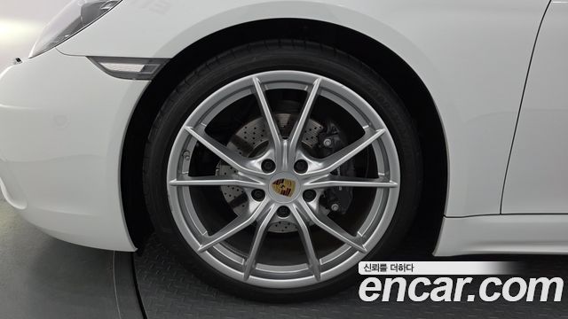 Porsche 718 2.0 - фото 4