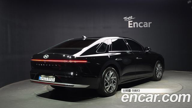 Hyundai Grandeur GN7 2,5 Gasoline 2WD Premium - фото 1