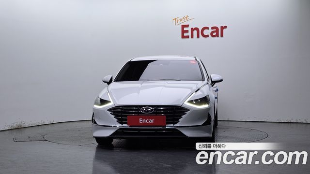 Hyundai Sonata DN8 2.0 Premium Family - фото 2