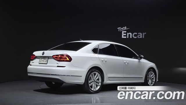 Volkswagen Passat Новый 2.0 TSI B7 - фото 1