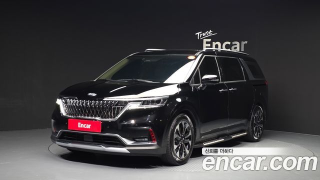 Kia Carnival 4-го поколения 9-Seater Signature - фото 0