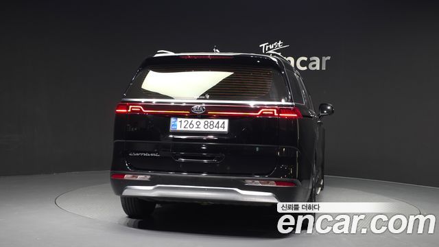 Kia Carnival 4-го поколения 9-Seater Signature - фото 3