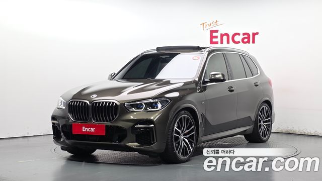 BMW X5 G05 M50i - фото 0