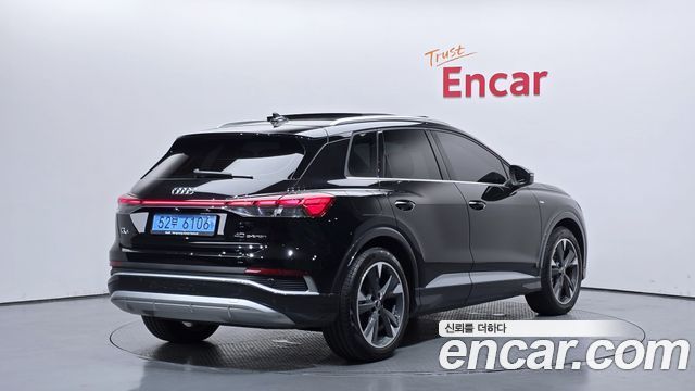 Audi Q4 e-tron F4 40 Premium - фото 1