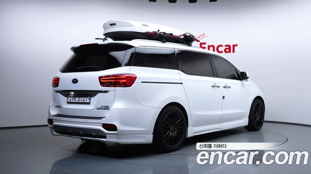 Kia Carnival Новый Gasoline 7-Seater Limousine President - фото 1