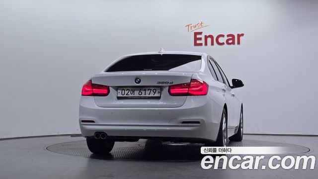 BMW 3-Series F30 320d - фото 3