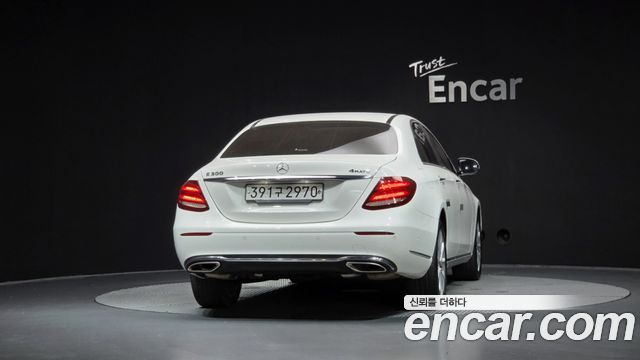 Mercedes-Benz E-Class W213 E300 4MATIC Exclusive - фото 3