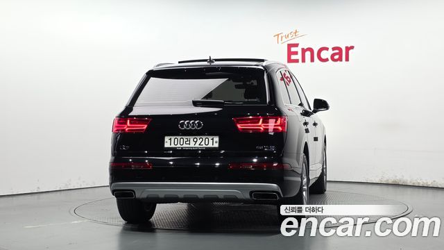Audi Q7 45 TFSI Quattro - фото 3