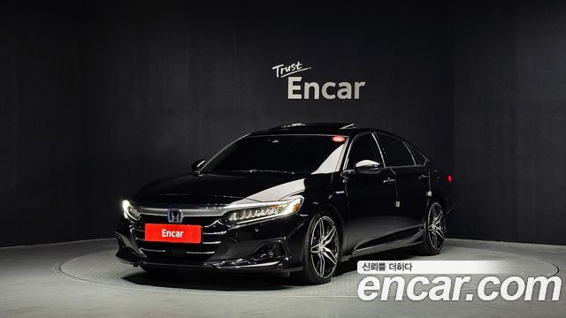 Honda Accord 10-го поколения 2.0 Hybrid Touring - фото 0